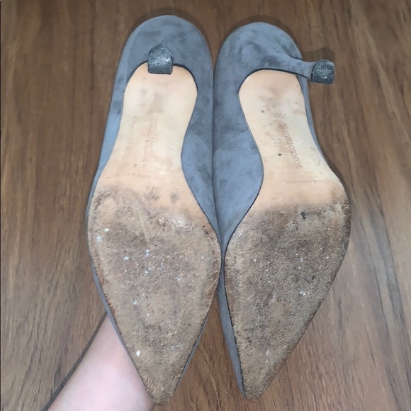 Manolo Blahnik Gray Suede Pumps 38.5 - Picture 6 of 7